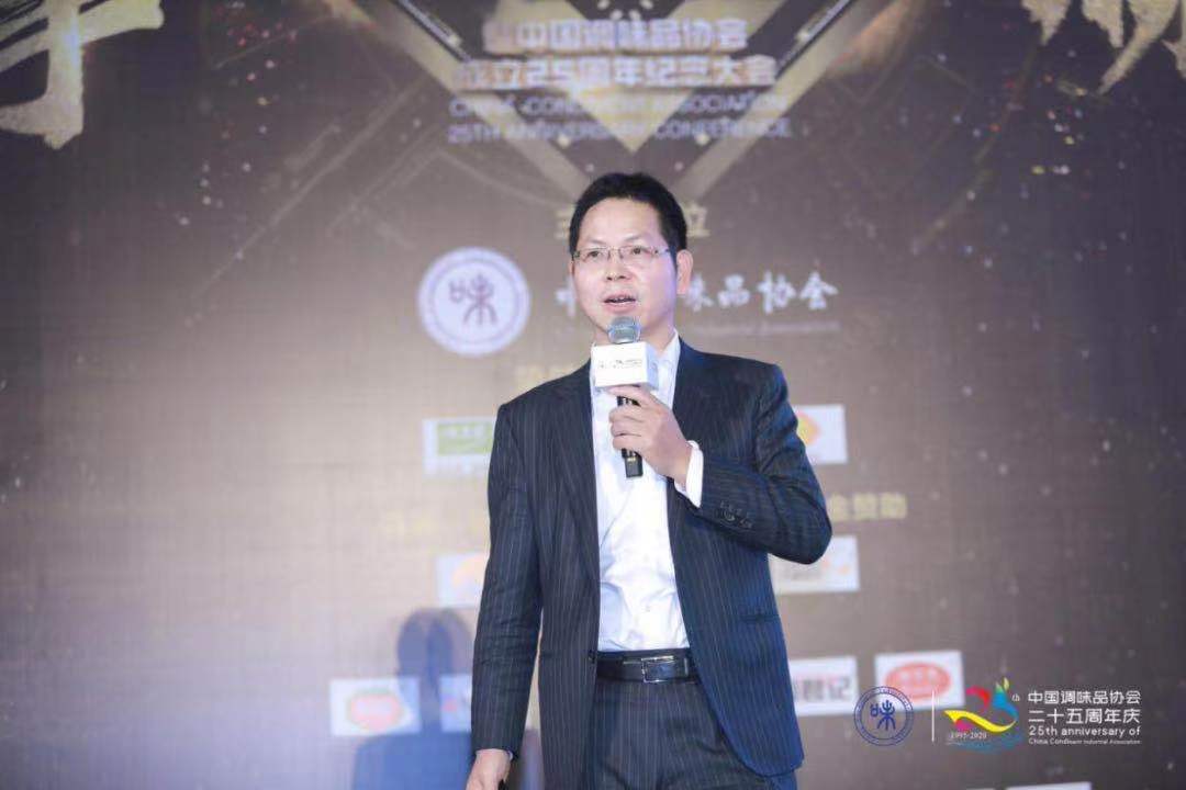 011.jpg 红桃视频