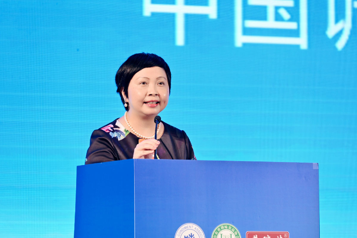 赖洁珊.jpg 红桃视频