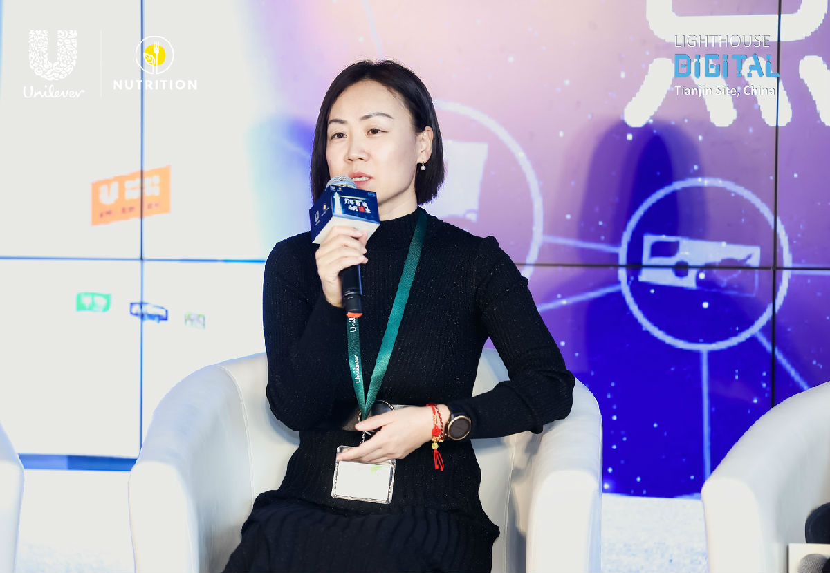 白燕.jpg 红桃视频