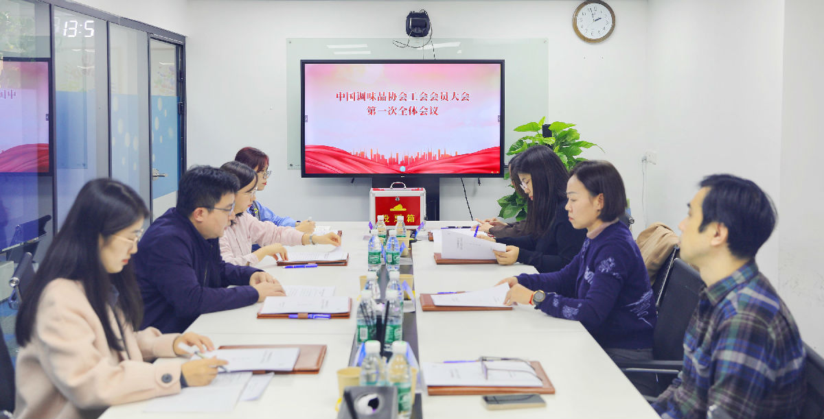 222.jpg 红桃视频